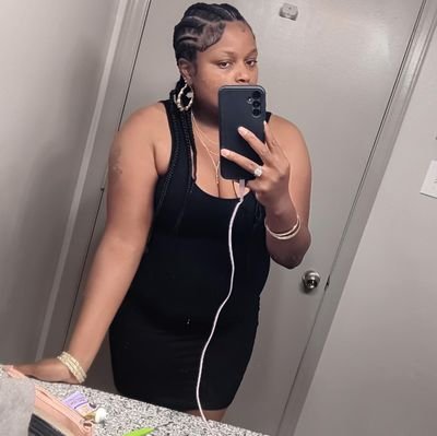 sheyleon394756's profile picture. single and searching