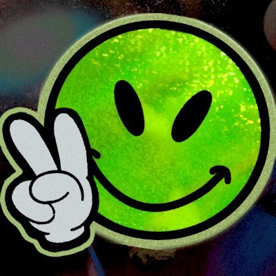 smileysqueak's profile picture. 🍁 y2k weirdo | musician | 20
✉️ contactsqueak@yahoo.com
🎵  https://t.co/WGq15hSPQS for exclusive stuff!
🌐 Discord: https://t.co/LL7nRF9AYZ