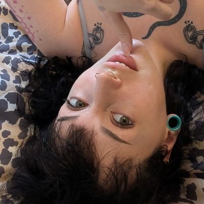 Piixxiebuns's profile picture. size queen with a weapon of a dumpy ♡  uncensored content n chat with me ➡️ https://t.co/mKVIttJSPe