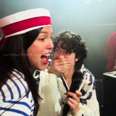 oldhabitsdiex's profile picture. Em Beihold wished me a happy birthday ||
main @its_sidneyy_ ||
🦕part of me just wanted some proof its hurting you in the way its hurting me too🐢