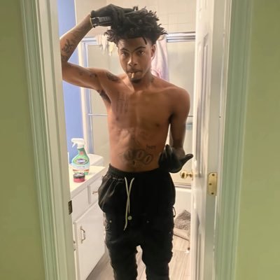 hugorkmzzzcfc's profile picture. 