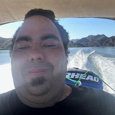 FrankRuiz117580's profile picture. Hi 👋 I'm new on here try to make new friends