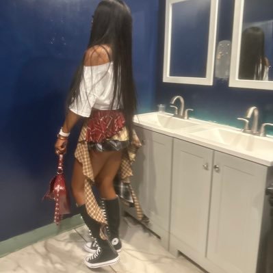 @2muchbrat