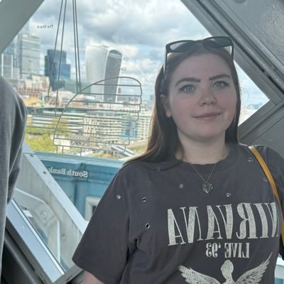 hey_beckys_here's profile picture. 