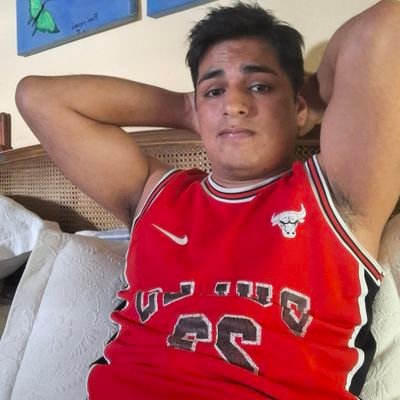 Eduardojaviier's profile picture. Gracias por seguirme 🍆