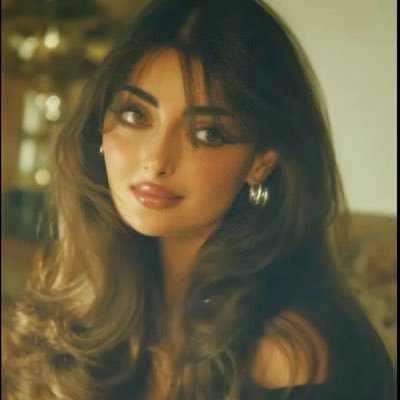 alm28817's profile picture. "تهواك عين مَا لدّت لغيرك نظرها 🧜🏻‍♀️🦢✨🎀."