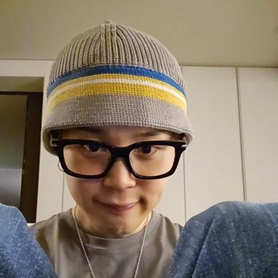 NotHouyamTifa's profile picture. The Most Beautiful Moment is “YET TO COME” 💜 43Y/O and Gold 🤪 I have 6 Sons (BTS) and a Baby (Jimin) OT7💜