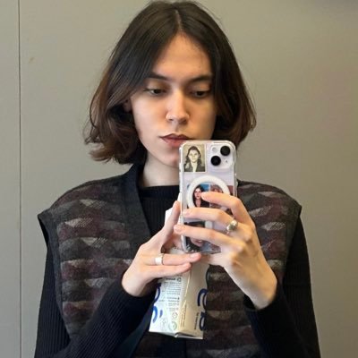 sambadoaviao's profile picture. 