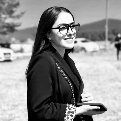 ezgiiceee's profile picture. İGÜ 🎓 Öğretmen