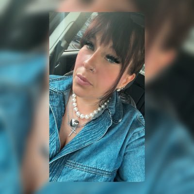 AnnaVictoria02's profile picture. The biggest thing I must overcome is myself. Passionate about addiction and recovery, lost 120 pounds in a year, therapy and believing in Jesus. 🤍