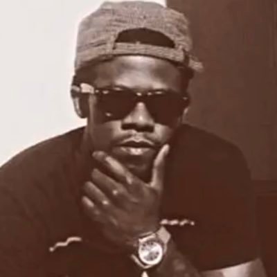 heartbreakhero_'s profile picture. 