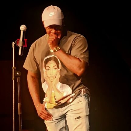 RandumPoet's profile picture. I write for emotions and perform for perfection!

Booking: randumpoet@gmail.com