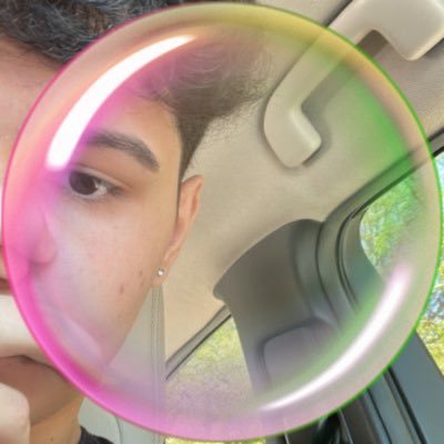 mathwdy's profile picture. ariana grande entrega