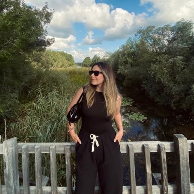 ayneninandik's profile picture. 