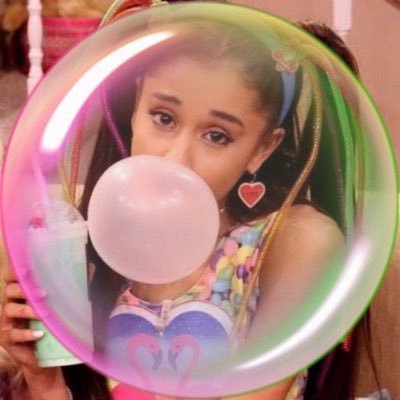 HoneyLuhAvenue's profile picture. °❀⋆.ೃ࿔*:･ Only bad witches are ugly 𖦹 ☼ ⋆｡˚⋆ฺ ♡