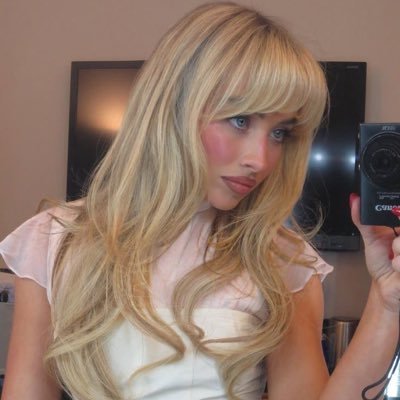 evaowo_'s profile picture. 𝟷𝟿