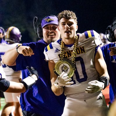 case_austin07's profile picture. Benton High School • Class of 2026 • Wide Receiver • 6’2”/190lb • 3.5gpa • 318-455-8917 • run a 4.49 • 300 bench • Top 10 in Louisiana for receiving yards •
