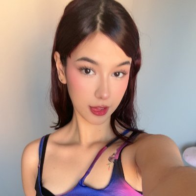 eremyLuna's profile picture. 18 • The one you’ve been looking for
Say hi ↓
https://t.co/4An8NBYn0w