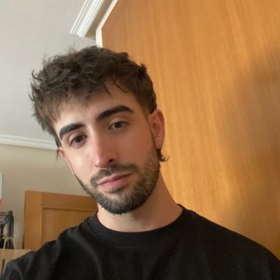 victorponce10's profile picture. Ingeniería Informática y ADE