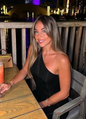 Evansrose28893's profile picture. 