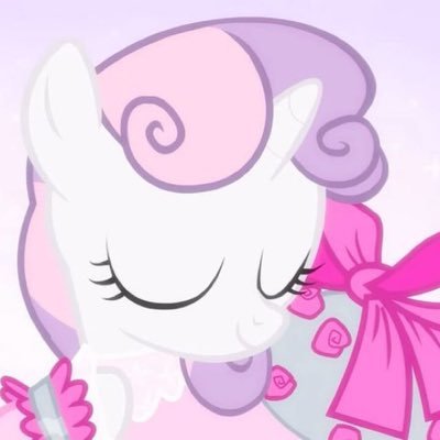 strwberrilen's profile picture. 