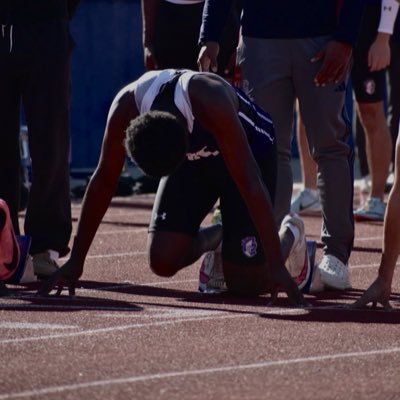 iamdez____'s profile picture. Ardrey Kell T&F | Class of 2027 | 3.7 gpa |