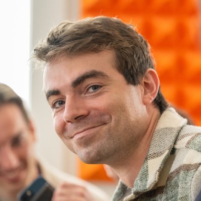 ax_pey's profile picture. 