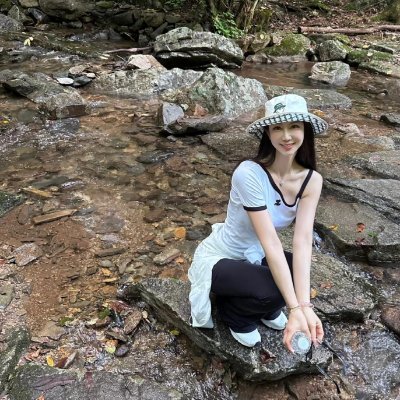 CxxNxxW's profile picture. Pause in the busy life and feel the power of your breath