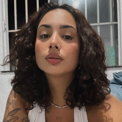 ellenmmello's profile picture. .
.
.