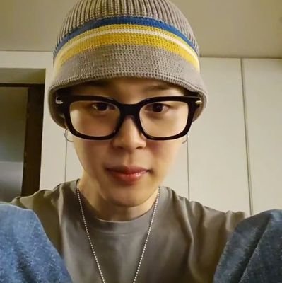 Iluvbts_nahy's profile picture. @BTS_twt || Noti 🔔: 🔴 Live BTS Weverse 🌟
Cuenta secundaria: @iluvbtsstream