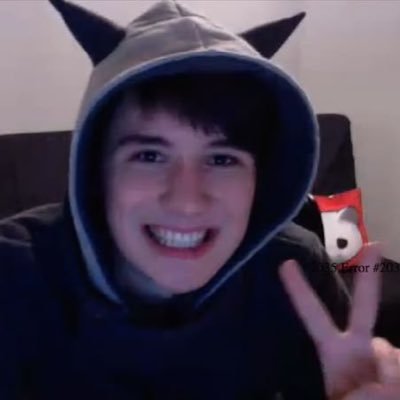 PEACHIPLIER's profile picture. 