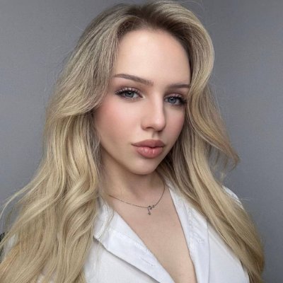 MariaMelnik8ei1's profile picture. Ukrainian, currently living in Seattle, high-end packaging graphic designer, hobbies include swimming, badminton, cycling and golf. MAGA
