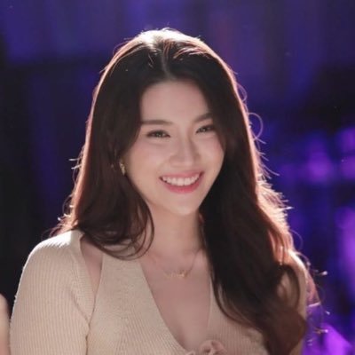 daisypbear's profile picture. my little escape 🤍