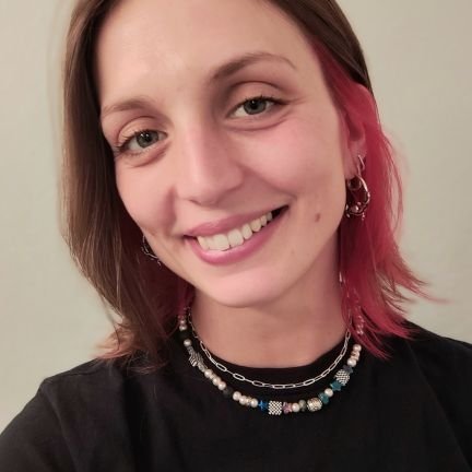 bandedbanditos's profile picture. Doing my best. 32. A mom. tøp enthusiast since ~2014. Clique artist. Etsy shop: https://t.co/dkCCAi6l9M