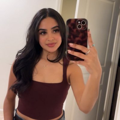 brianamoraa's profile picture. 