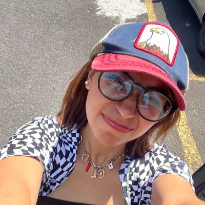 Tamgonzlzm's profile picture. Me quejo de la vida públicamente ✌️