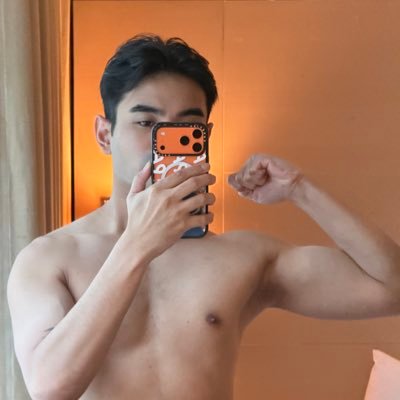 luwimiguel's profile picture. 🇵🇭 in 🇸🇬