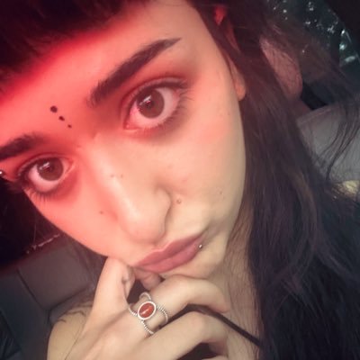 pillowprincez's profile picture. 