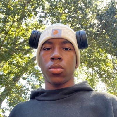 luhmxck's profile picture. 