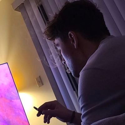 b_ferq's profile picture. I only eat lion eyes and monkey brains. Sometimes I snack on crocodile tongue.