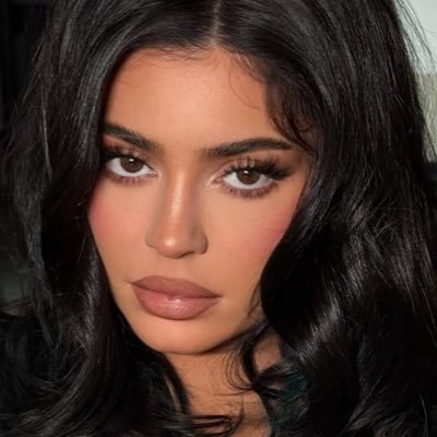 sixthertee's profile picture. 