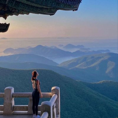 grow_stron's profile picture. Dreamer, believer, and lover of life 🌈