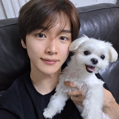 basictobasicc's profile picture. 정성찬.정성찬만 본다