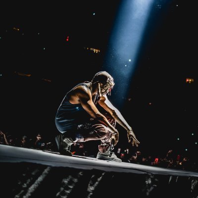 quayledd's profile picture. I hate it here