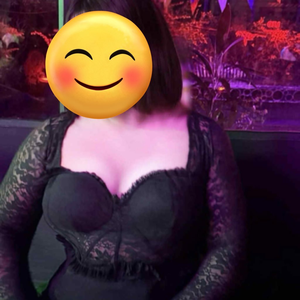 Y7viij7gZN36njW's profile picture. #โคราช #แนะนำตัวด้วยนะคะ ชอบผู้ชายสักลาย #id find2539