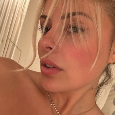 FriedaAlbe29307's profile picture. A dreamer until the very end 😩🌳🥹
