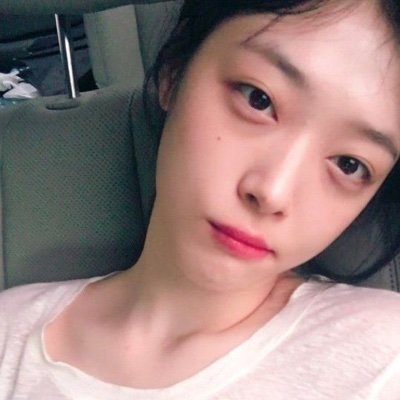 brejageladinha's profile picture. shame so strong wanna wash away with blood