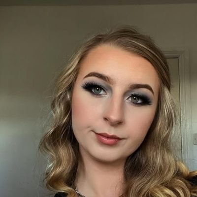 niamhdillon0's profile picture. 🍒 Passion. Pride. Premier League Football.
Born in Bournemouth, fighting with heart every matchday. 🔴⚫️ #afcb