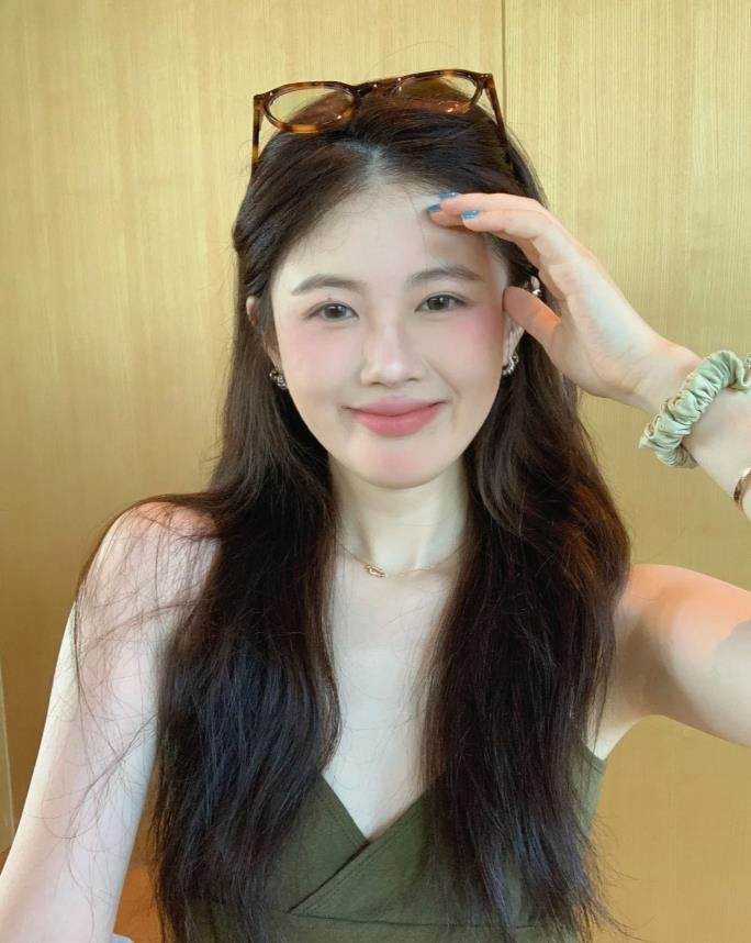Maria5352998663's profile picture. 내 온기, 살짝 느껴보고 싶나요?