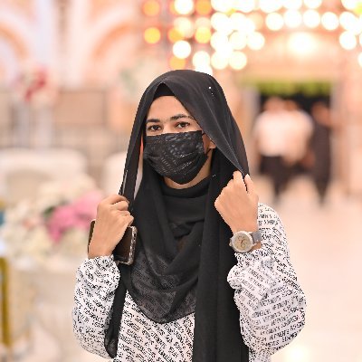 RabiaAkram92603's profile picture. 